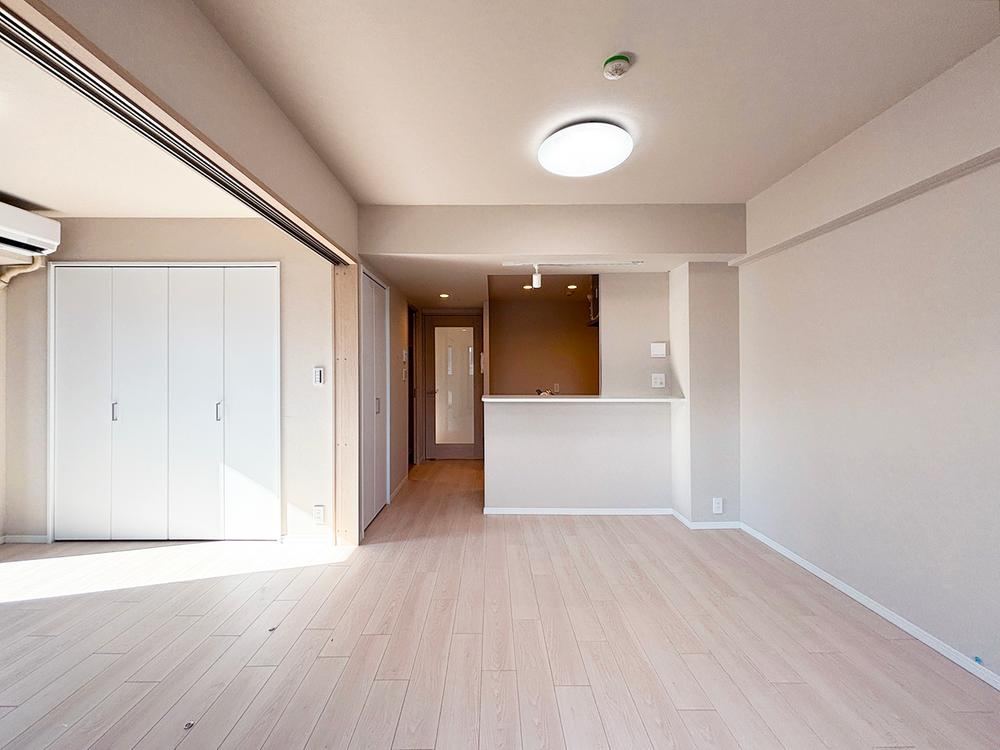 2LDK apartment in Minato Ward, Tokyo - Photo 1