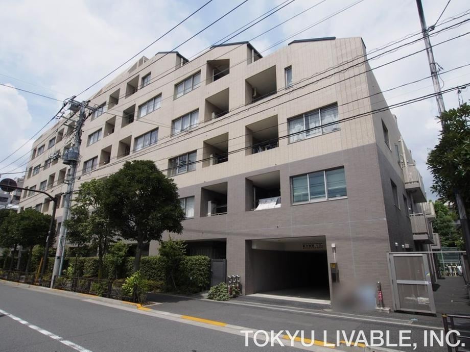 3LDK apartment in Toshima Ward, Tokyo - Photo 1