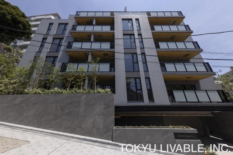 2LDK apartment in Ota Ward, Tokyo - Photo 1