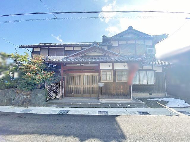 9DK house in Nagahama, Shiga - Photo 1