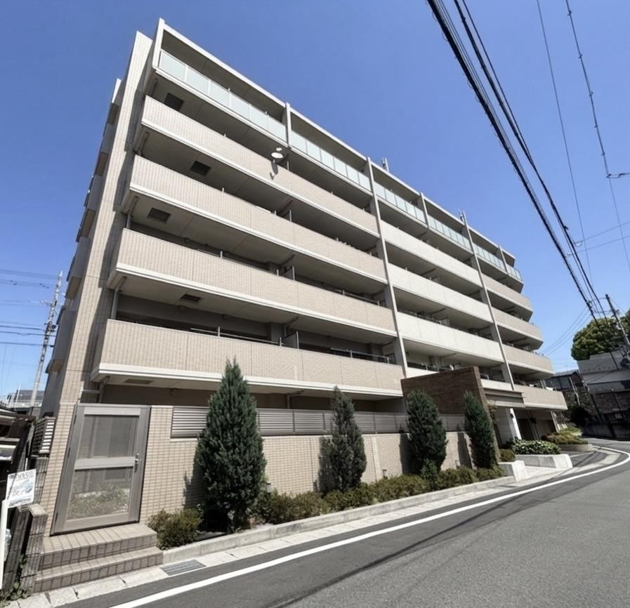4LDK apartment in Inuyama, Aichi - Photo 1