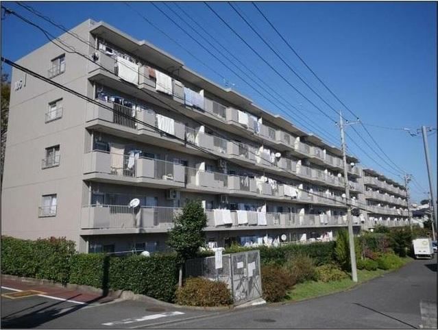 3LDK apartment in Tokorozawa, Saitama - Photo 1