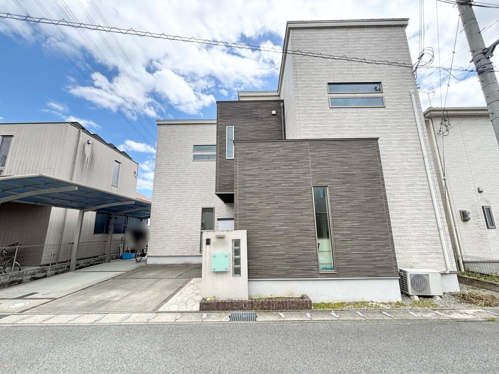 5LDK house in Himeji, Hyogo - Photo 1