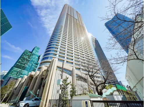 1LDK+S apartment in Minato Ward, Tokyo - Photo 1