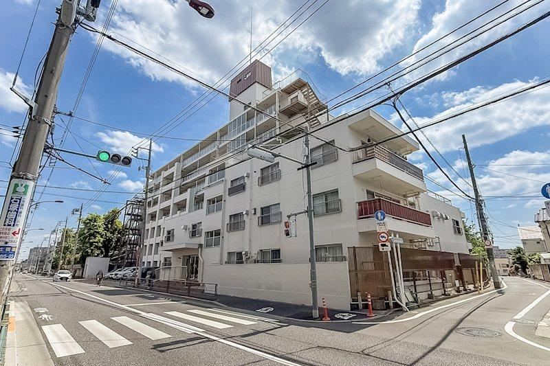 2DK apartment in Nerima Ward, Tokyo - Photo 1