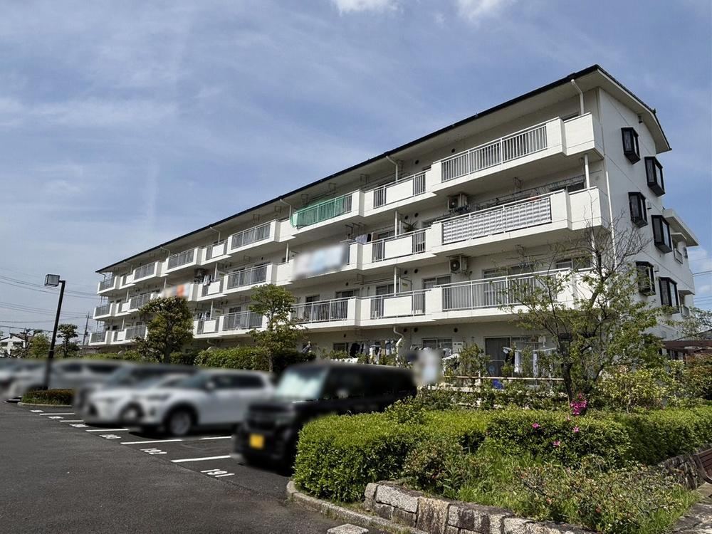 4LDK apartment in Sugito, Kitakatsushika District, Saitama - Photo 1