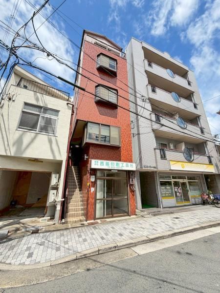 9DK house in Fukushima Ward, Osaka - Photo 1