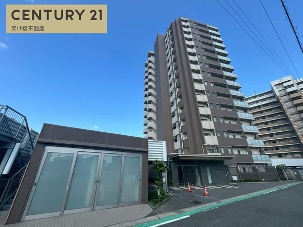 4LDK apartment in Kariya, Aichi - Photo 1