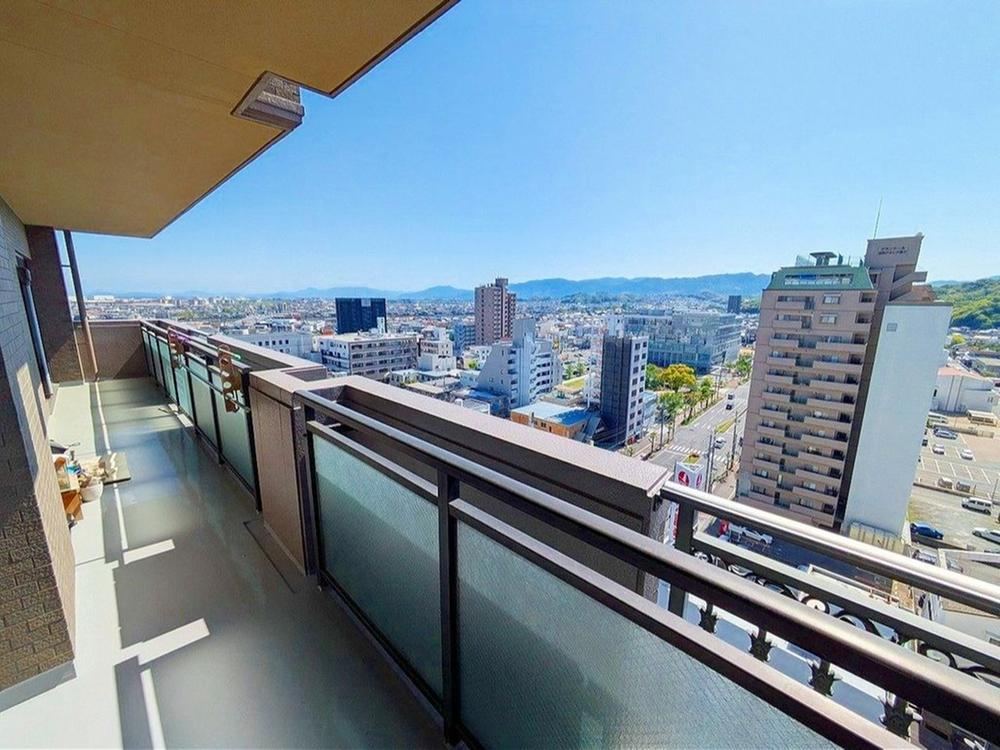 3LDK apartment in Iwakuni, Yamaguchi - Photo 1