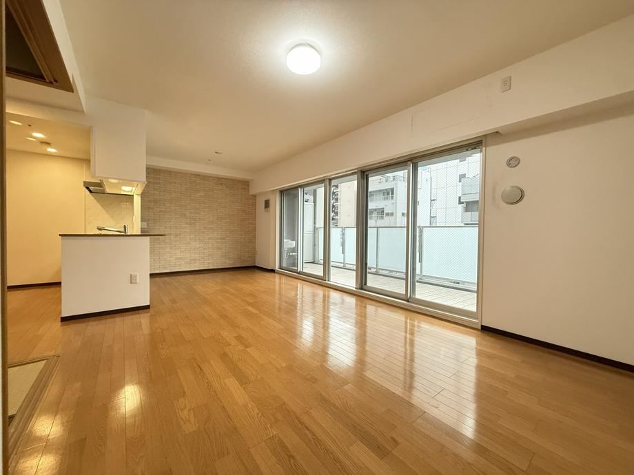 3LDK apartment in Nishi Ward, Osaka - Photo 1