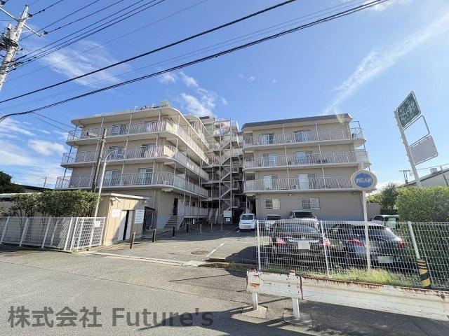 3LDK apartment in Misato, Saitama - Photo 1