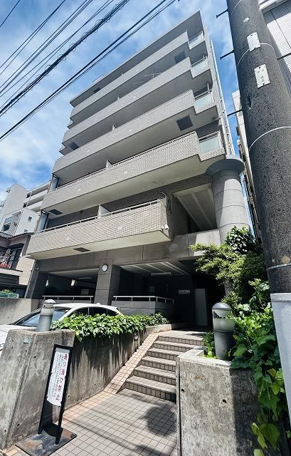 2LDK apartment in Chuo Ward, Chiba - Photo 1