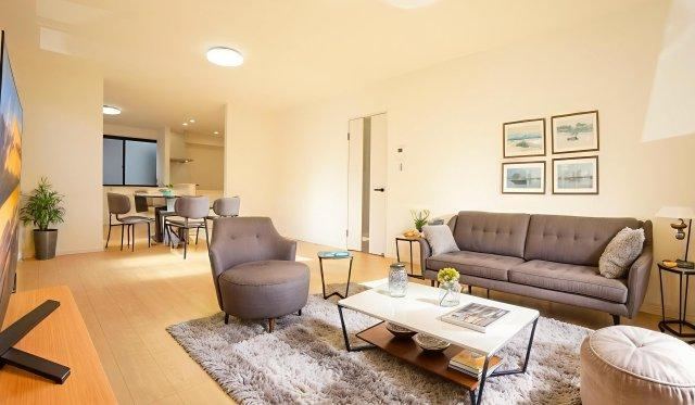 6LDK house in Yokkaichi, Mie - Photo 1