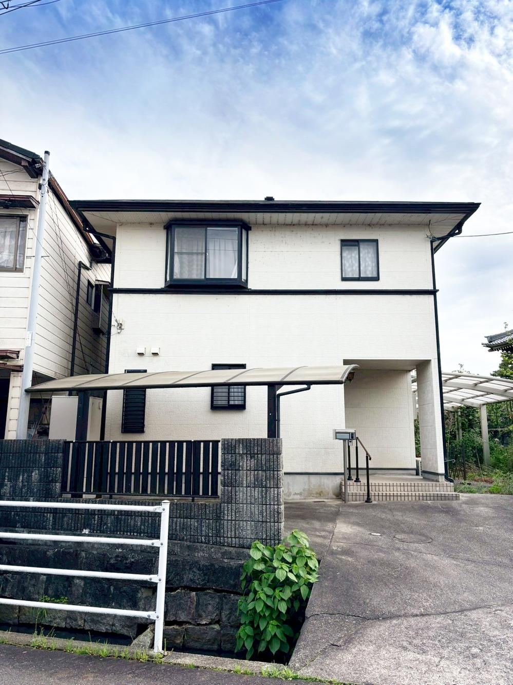 5LDK house in Moriyama, Shiga - Photo 1