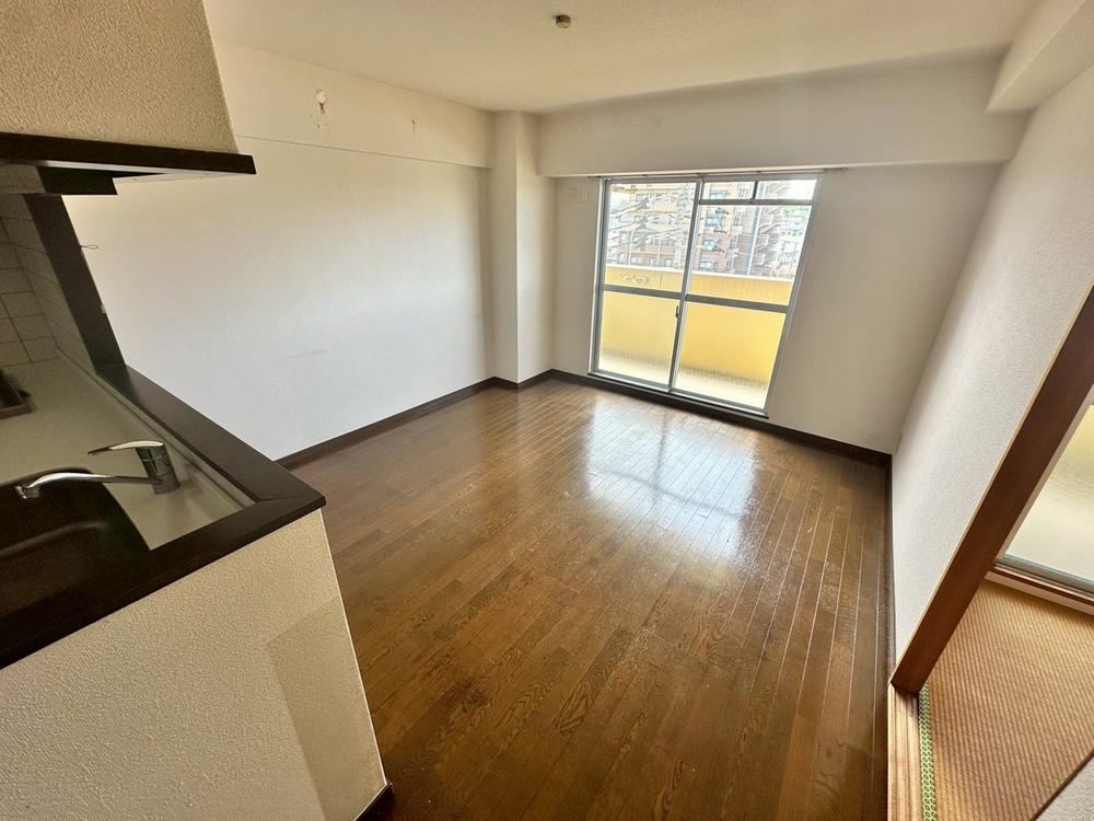 2LDK apartment in Higashi Ward, Fukuoka - Photo 1
