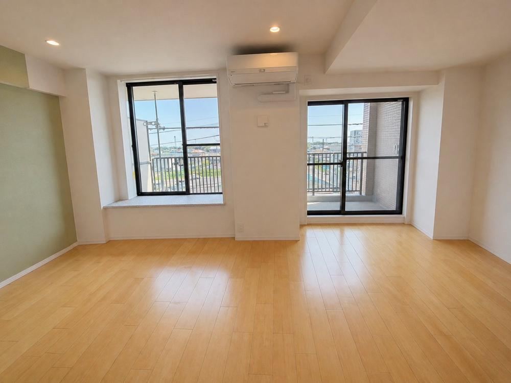 2LDK apartment in Shiraoka, Saitama - Photo 1