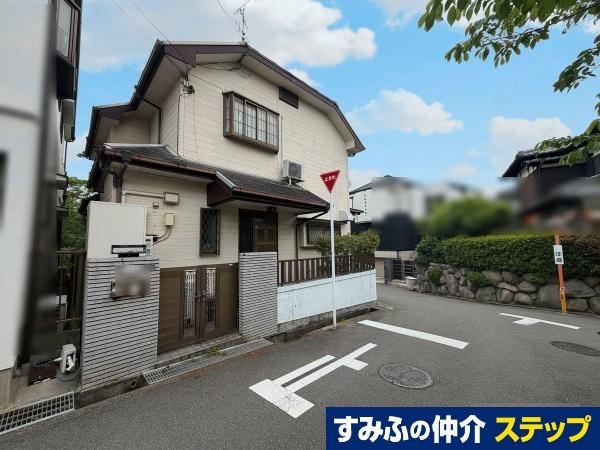 5LDK house in Mino, Osaka - Photo 1