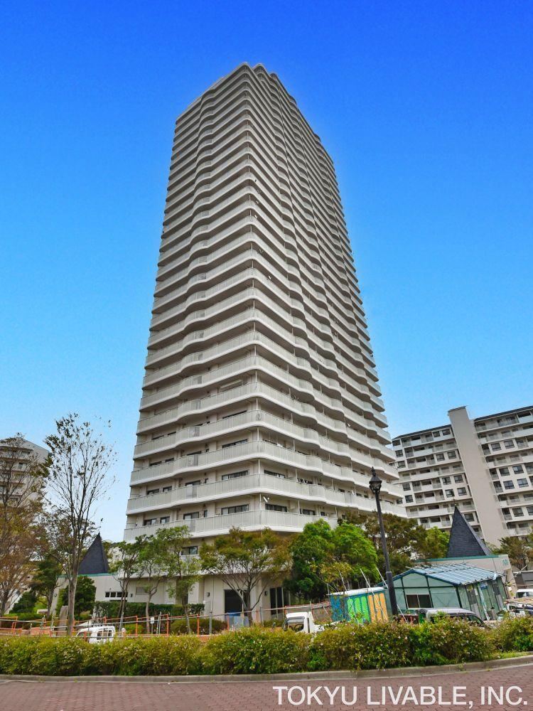 4LDK apartment in Suma Ward, Kobe, Hyogo - Photo 1