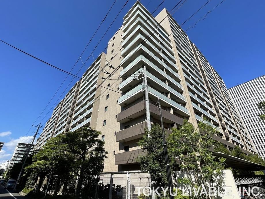 2LDK apartment in Shinagawa Ward, Tokyo - Photo 1