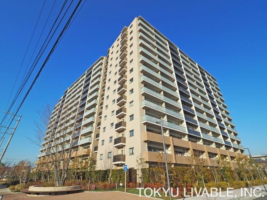 3LDK apartment in Nagareyama, Chiba - Photo 1