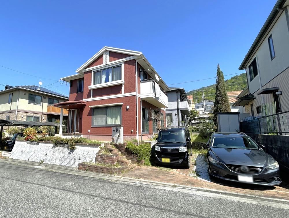 5LDK house in Kure, Hiroshima - Photo 1