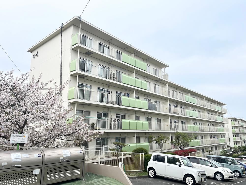 3LDK apartment in Yokosuka, Kanagawa - Photo 1