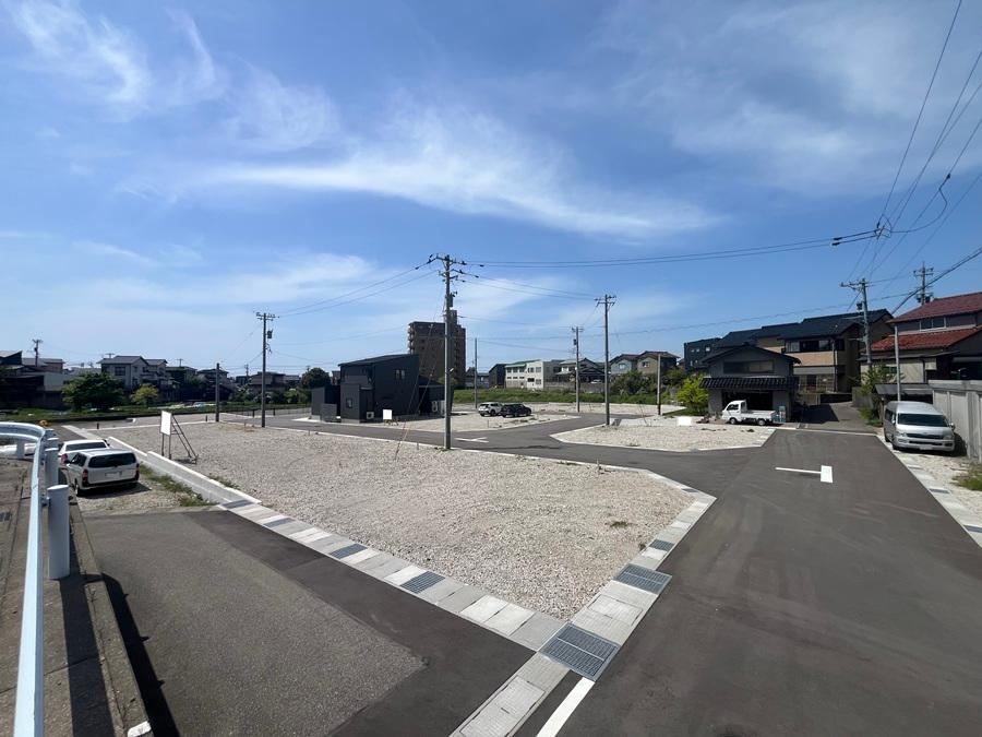 135 m² land in Kanazawa, Ishikawa - Photo 1