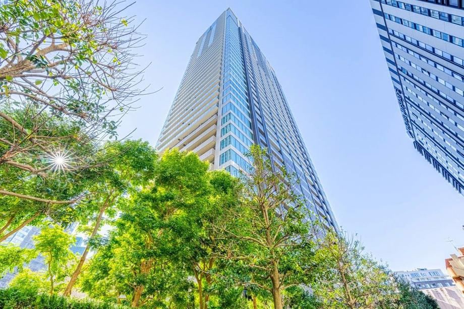 studio apartment in Minato Ward, Tokyo - Photo 1
