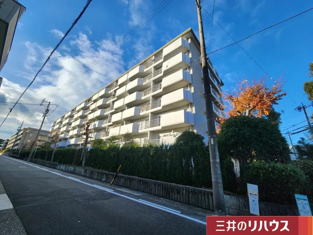 3LDK apartment in Meito Ward, Nagoya, Aichi - Photo 1