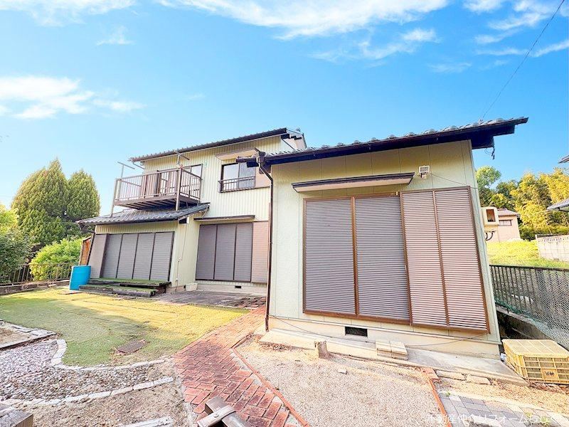 6LDK house in Nagakute, Aichi - Photo 1