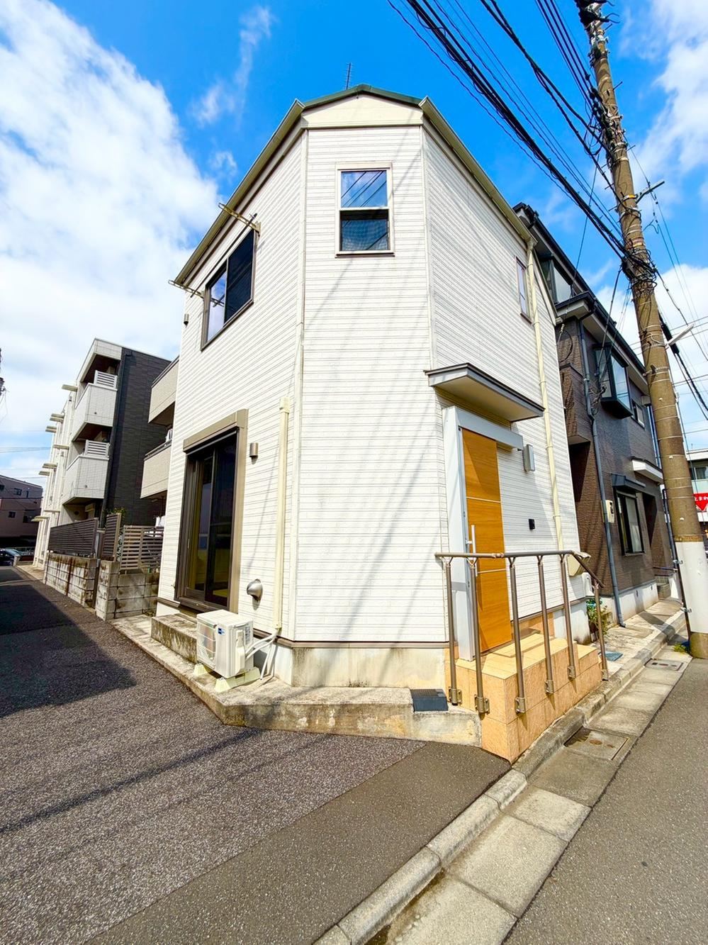 1DK house in Itabashi Ward, Tokyo - Photo 1