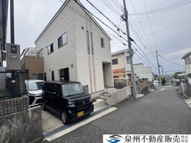 4LDK house in Hannan, Osaka - Photo 1