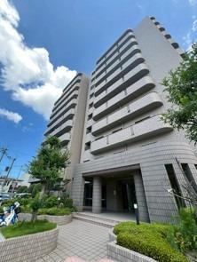 4LDK apartment in Sawara Ward, Fukuoka - Photo 1