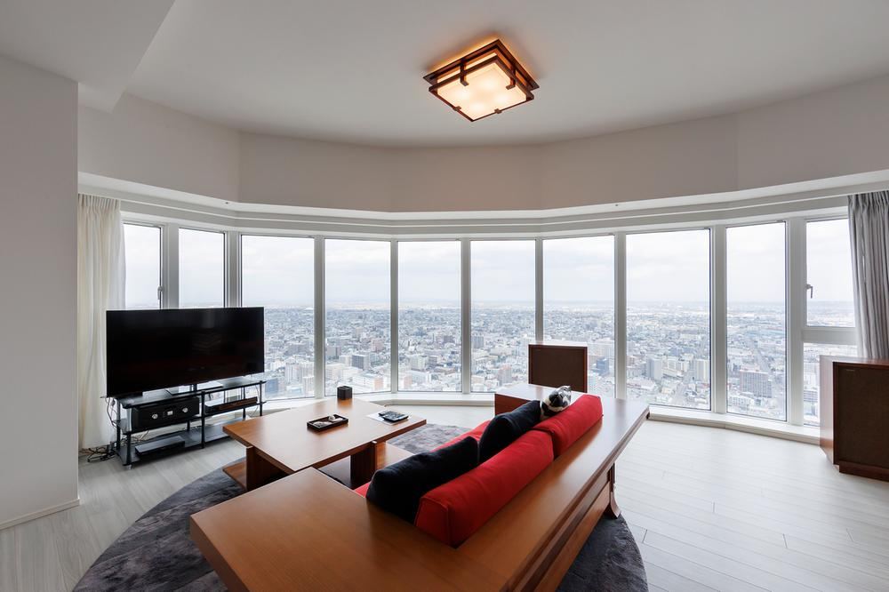 3LDK+S apartment in Kita Ward, Sapporo, Hokkaido - Photo 1