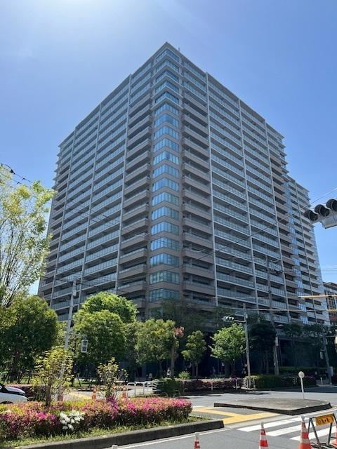 2LDK apartment in Koto Ward, Tokyo - Photo 1