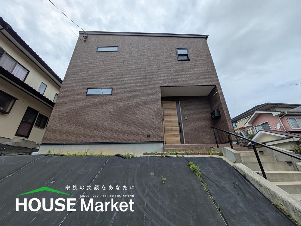 3LDK house in Chikushino, Fukuoka - Photo 1