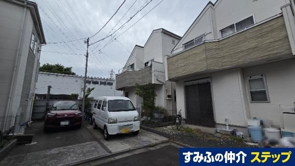 3LDK house in Chofu, Tokyo - Photo 1