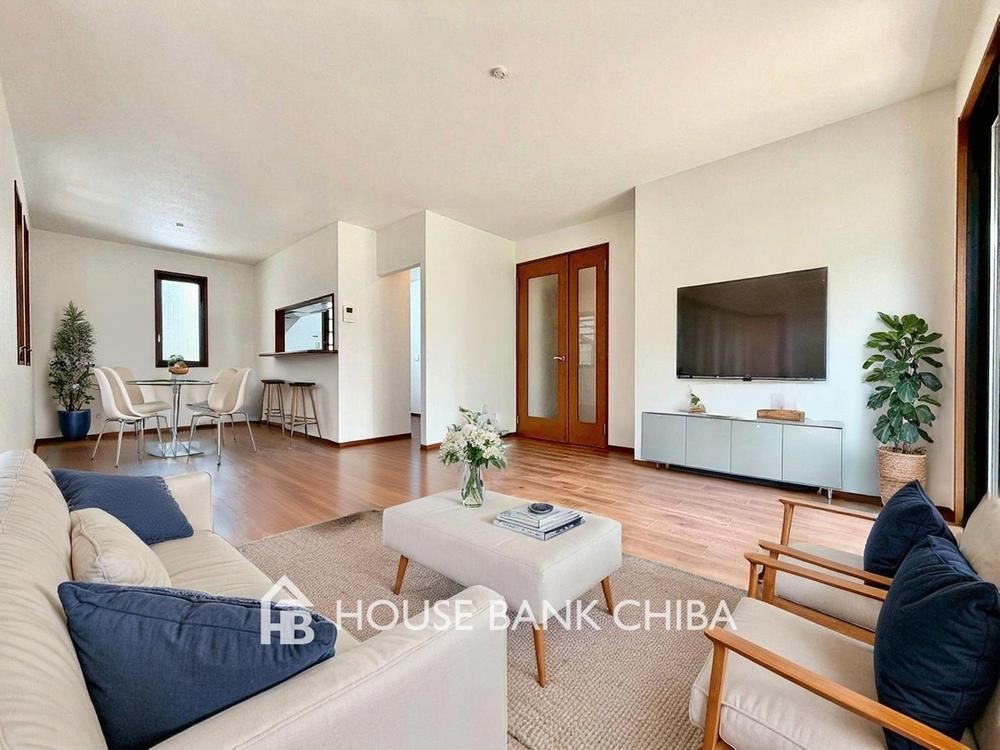 4LDK+2S house in Hanamigawa Ward, Chiba - Photo 1