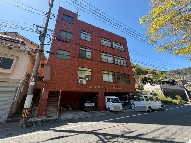 5LDK house in Kure, Hiroshima - Photo 1