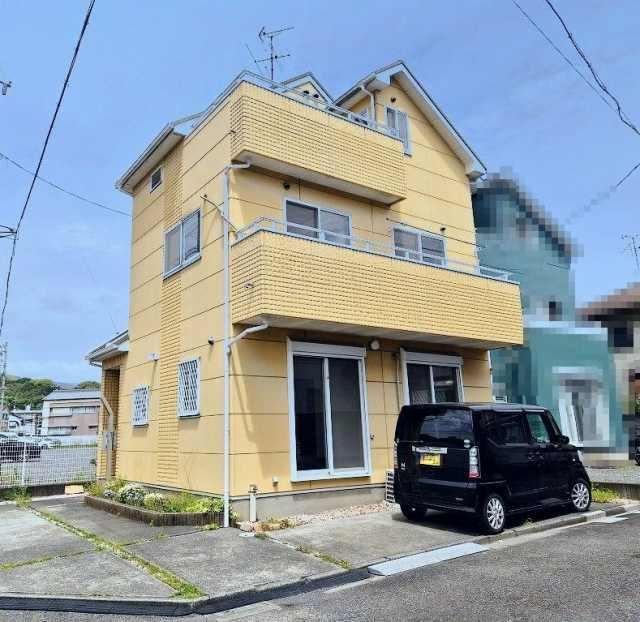 4LDK house in Aoi Ward, Shizuoka - Photo 1