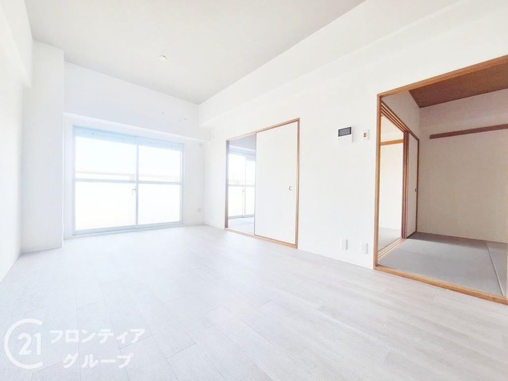 3LDK apartment in Sakai Ward, Sakai, Osaka - Photo 1