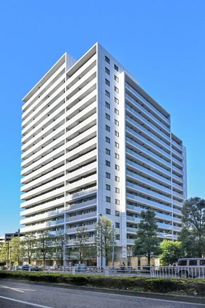 2LDK apartment in Shinjuku Ward, Tokyo - Photo 1
