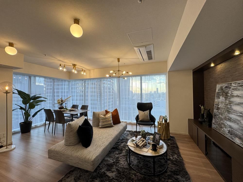 2LDK apartment in Kita Ward, Osaka - Photo 1