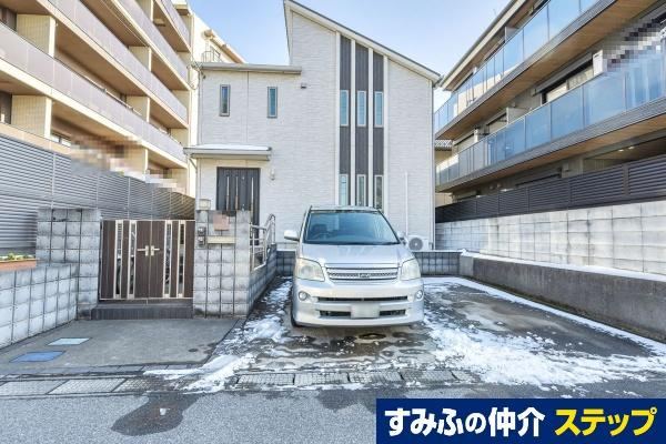 6LDK house in Hanamigawa Ward, Chiba - Photo 1
