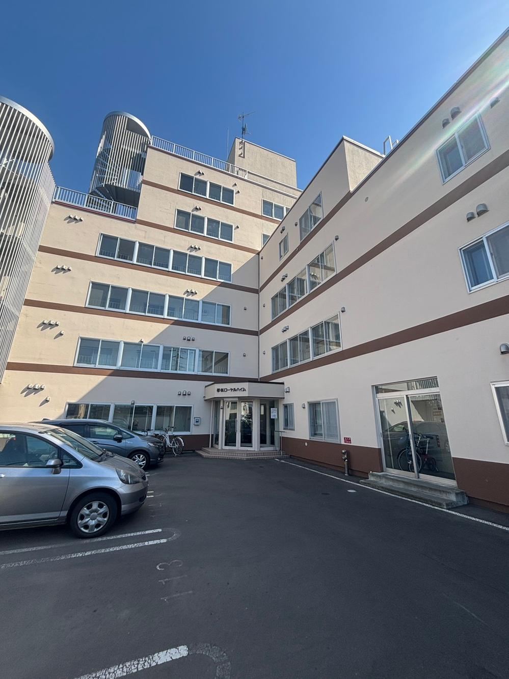 1LDK apartment in Nishi Ward, Sapporo, Hokkaido - Photo 1