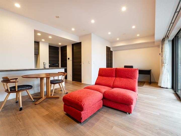 2LDK+S apartment in Shinagawa Ward, Tokyo - Photo 1