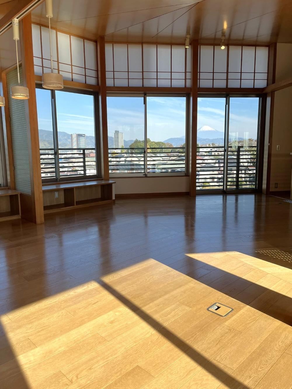5LDK house in Suruga Ward, Shizuoka - Photo 1