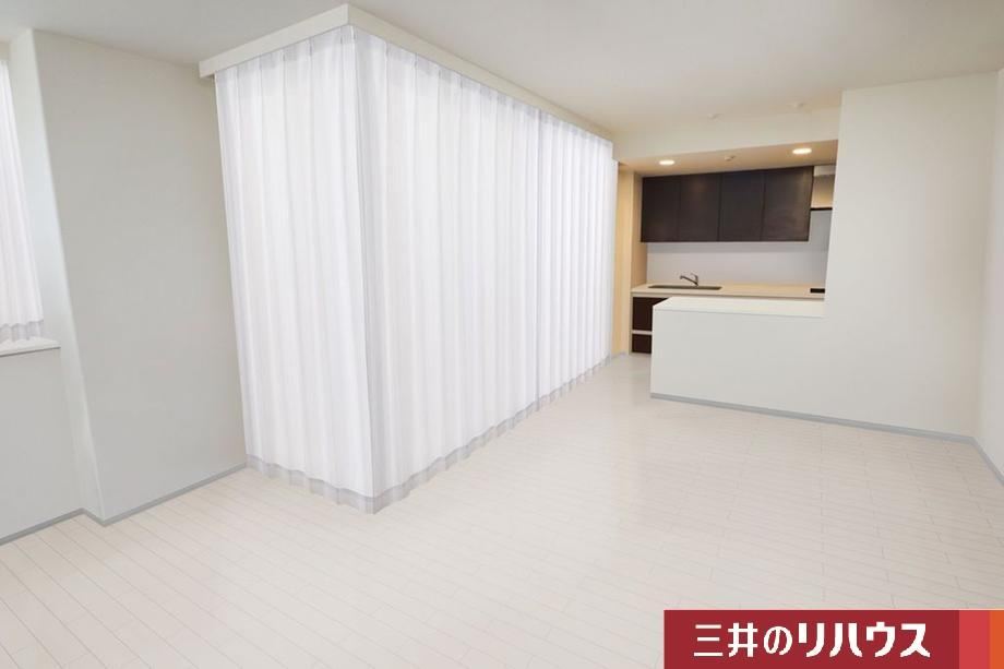 3LDK apartment in Kadoma, Osaka - Photo 1