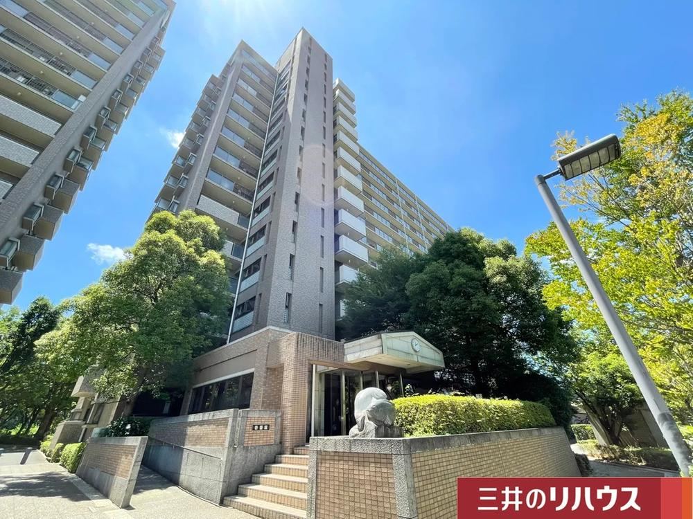 2LDK+S apartment in Toride, Ibaraki - Photo 1