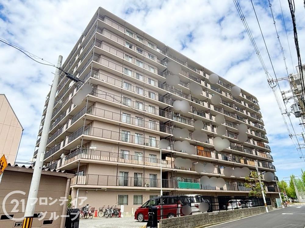 2LDK apartment in Minato Ward, Osaka - Photo 1